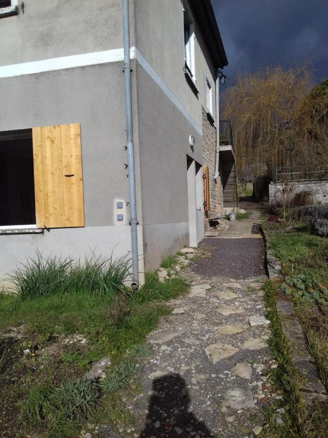 Agreable Chambre Meublee, Vue Sur La Vallee De L'Auxois Villy-en-Auxois المظهر الخارجي الصورة