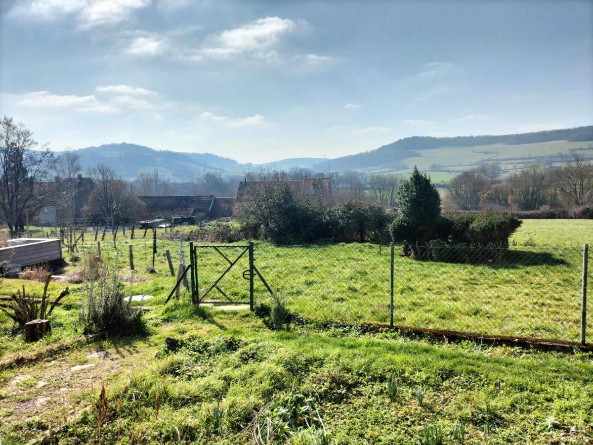 Agreable Chambre Meublee, Vue Sur La Vallee De L'Auxois Villy-en-Auxois المظهر الخارجي الصورة